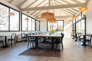 Kyriad Nuits-Saint-Georges - Hotel Overview and Location