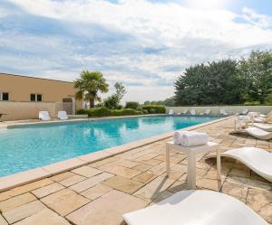 Kyriad Prestige Beaune Le Panorama - Hotel Overview