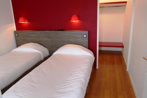 Kyriad Rouen Sud - Oissel - Hotel Overview and Location