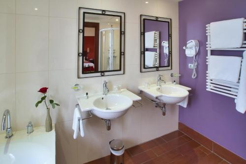Le Clos Rebillotte - Hotel Overview