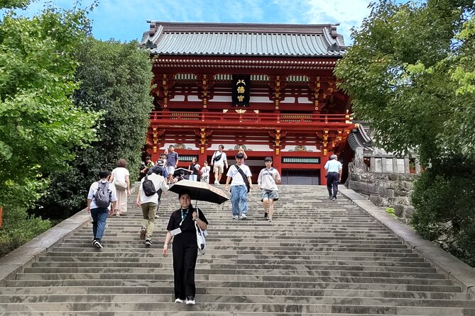 Learning History of Kamakura in Depth With a Certified Guide - Exploring Kamakuras Iconic Landmarks