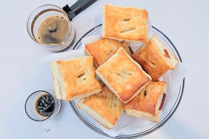 Li’l Havana Miami:Classic Cars,Cigar Factory,Coffee,Pastry & Rum