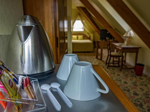 LOGIS - Beautiful Hotel, Lille-West - Hotel Overview and Location