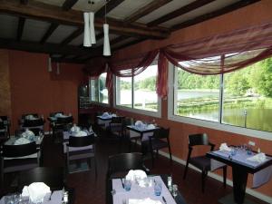 Logis Cosy - Hotel Le Moulin Neuf - Chantonnay - Hotel Overview and Location