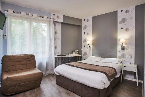 Logis Hôtel De La Bruyère - Overview of Logis Hôtel De La Bruyère