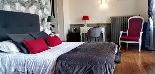 Logis Hotel La Tourelle Du Beffroi - Guest Experience and Reviews