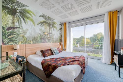 Logis Hotel Maison Carrée Restaurant O Carré D'art - Overview of Logis Hotel Maison Carrée