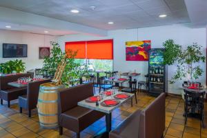 Logis Hotel Noemys Brive - Restaurant Le Teinchurier - Hotel Overview