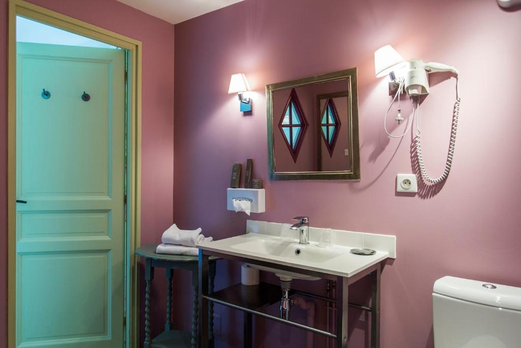 Logis Hotel Restaurant Relais De La Mothe - Overview of Logis Hôtel Restaurant Relais De La Mothe