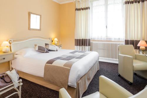 Logis La Thomasse - Hotel Overview