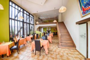Logis Le Tadorne - Hotel Overview and Location