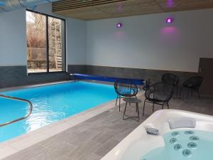 Logis SPA Hotel Restaurant De La Poste - Hotel Overview