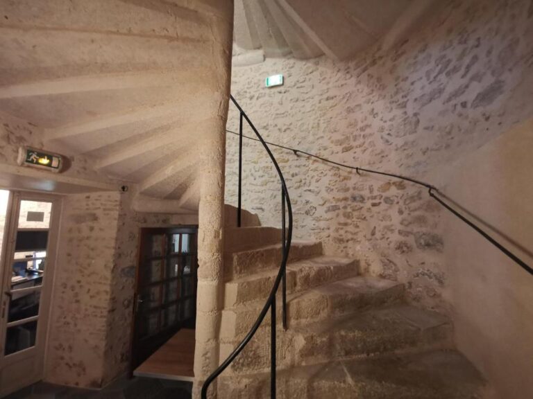 Logis The Relais of the Red Hat Review