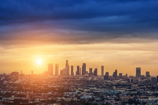 Los Angeles: Hollywood Night Tour With Griffith Observatory - Accessibility Features