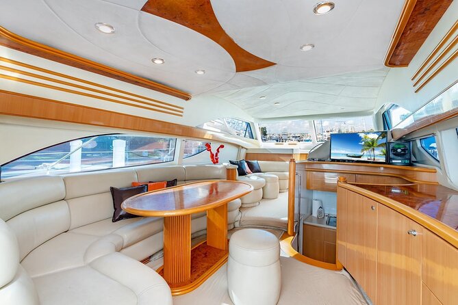 Miami 2 Hours Private Yacht Tour for 13 Ppl on a 50 Ft Yacht