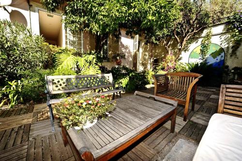 Nice Garden Hotel - Hotel Overview and Location