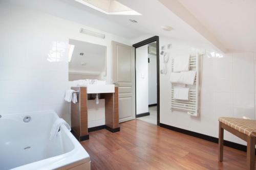 Odalys City Nice The Rossini Palace - Property Overview and Location