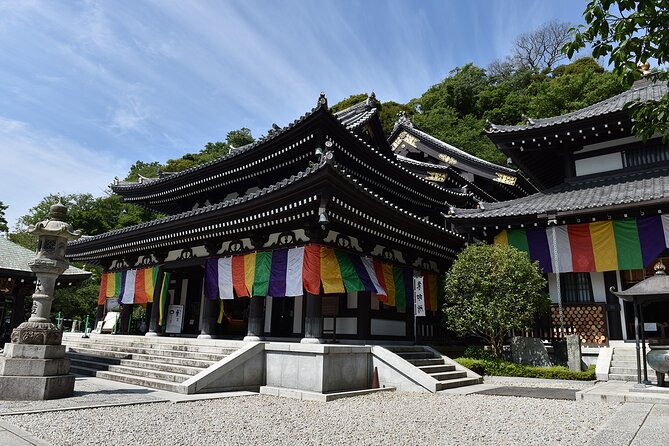 Private 1 Day Tour to Kamakura: Sea, Temples, and Coastal Scenery