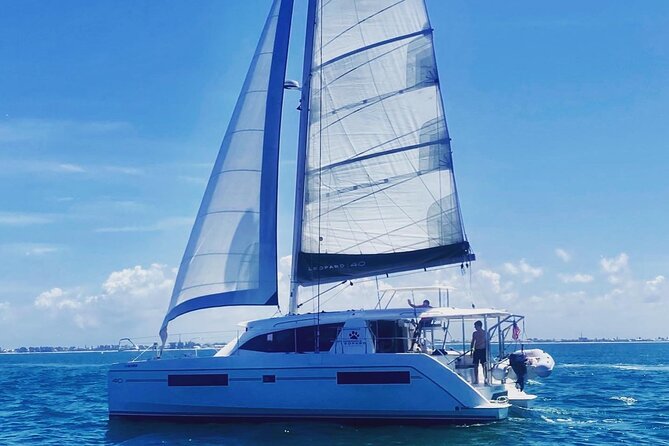 Private Charleston Harbor Catamaran Sail - Amenities and Features