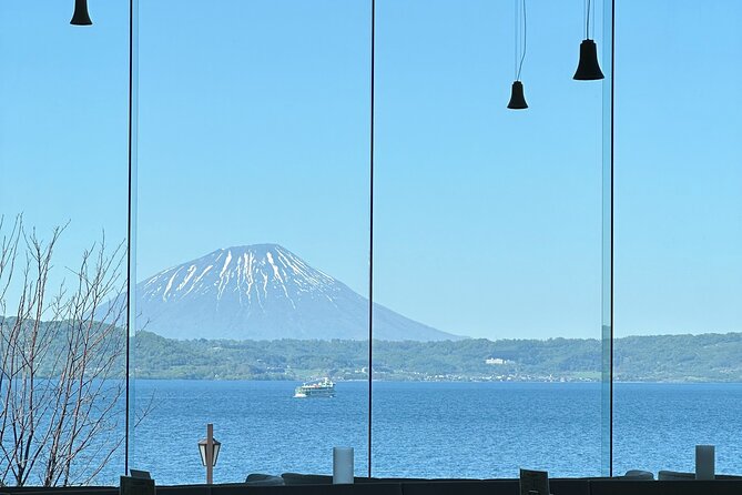Private Day Tour to Hokkaido Noboribetsu and Lake Toya by Car