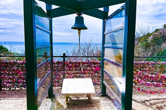 Private Enoshima and Kamakura Custom Walking Tour - Tour Overview