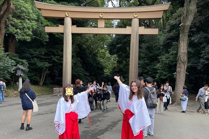 Private Guided Trivia Quest Tour at Harajuku Meiji-jingu
