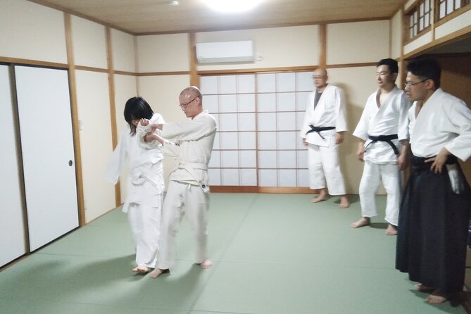 Private Japanese Martial Arts and Samurai Experience in Gifu
