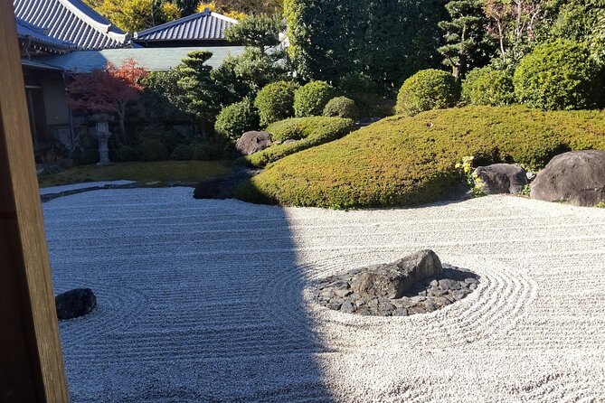 Private Satta Pass and Hiroshige Museum With Jijiin Temple Tour