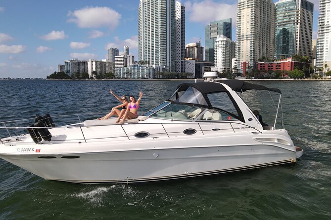 Private Yacht Rental in Miami Up to 12 People