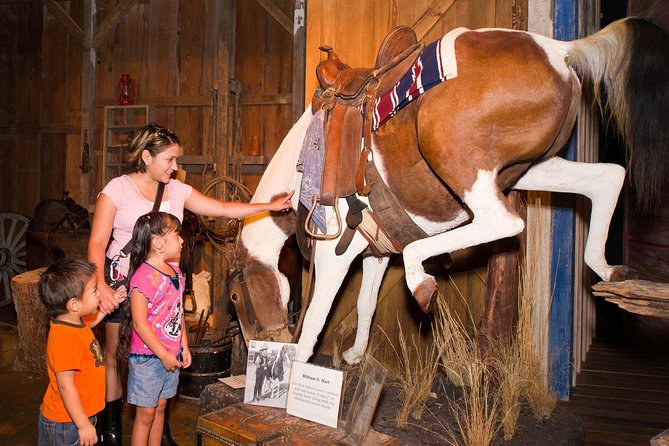 San Antonio Explorer Pass: Save up to 50% – Includes Six Flags