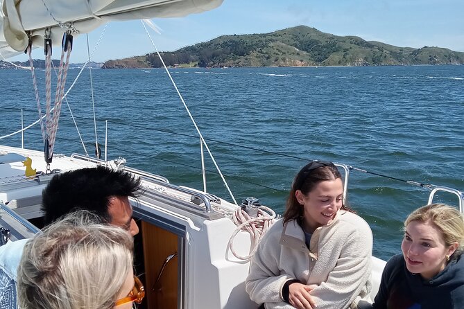 San Francisco Bay 2-Hour Sailing Adventure From Sausalito