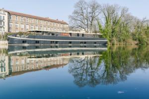 Savy Hotel - Hotel Overview and Location