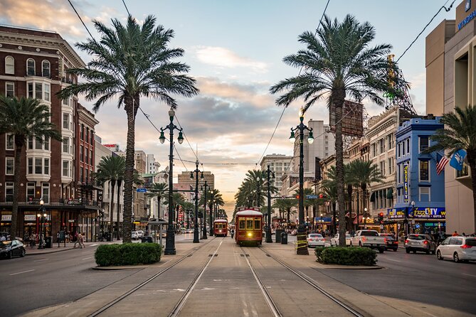 Sin and Tonic Pub Crawl in New Orleans