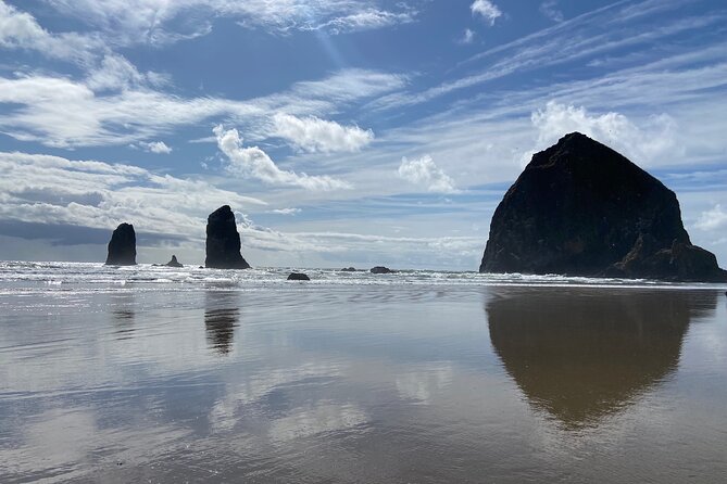 Small Group Hiking Tour to Cannon Beach on the Oregon Coast