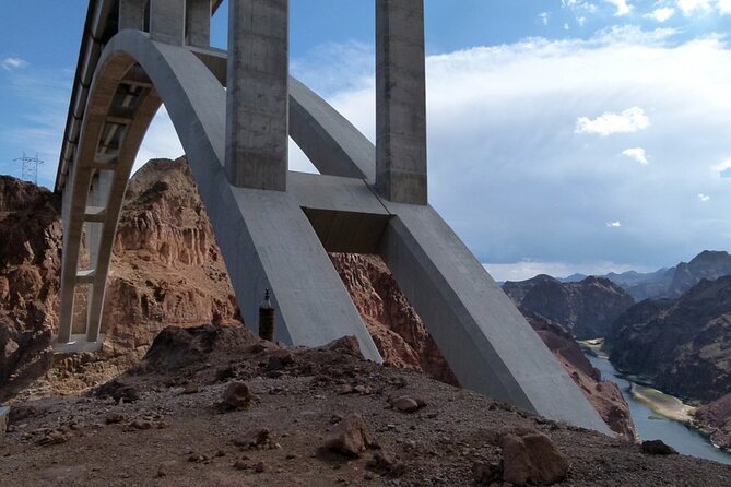 Small Group Hoover Dam, Powerplant and OCallahan Bridge Tour