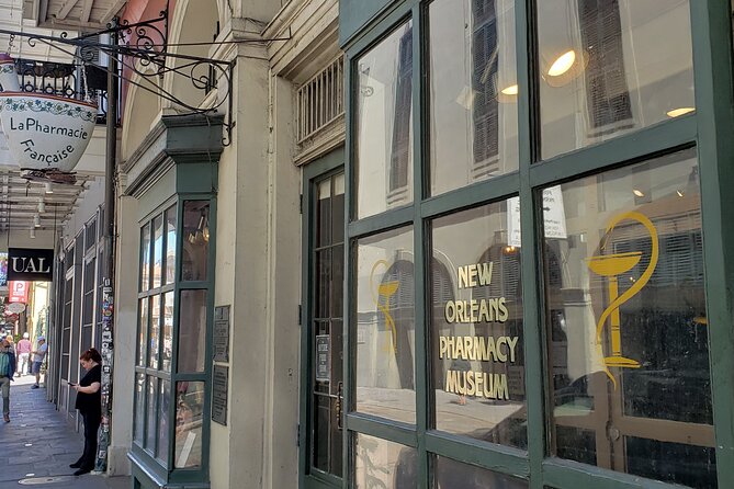 Small Group Locals Guide to the French Quarter Tour