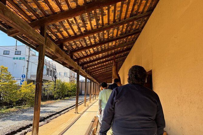 Takayama Jinya & Old Town Private Walking Tour - Exploring the Charming Old Town