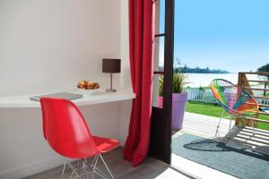 The Canisses - Hotel Overview and Location