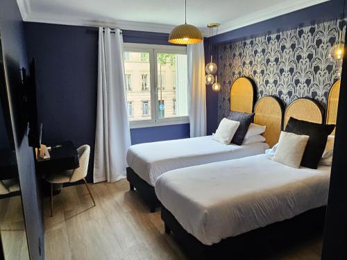The Caravelle - Hotel Overview and Location