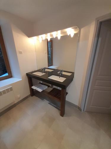 The Gabare 1 - Property Overview and Location