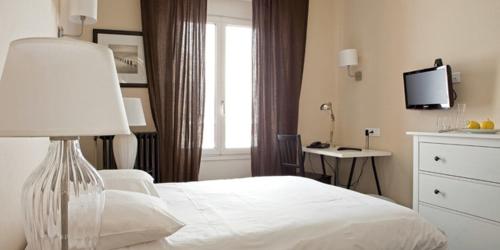 The Golden Star - Overview of Letoile Dor Hotel