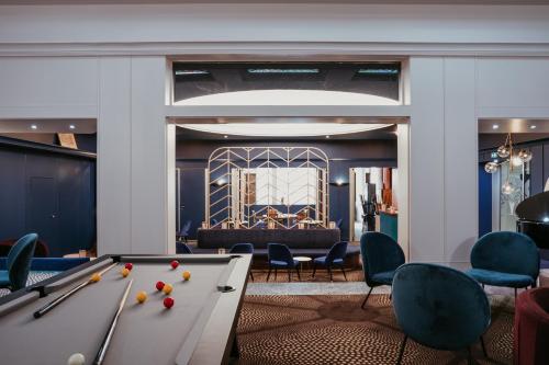 The Grand Hotel - Overview of Le Grand Hotel