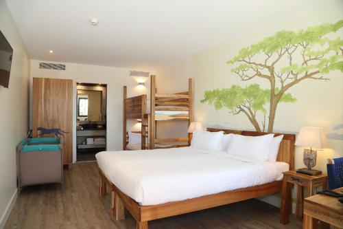 The Heights of Beauval - Discovering Les Hauts De Beauval: a Family-Friendly Retreat