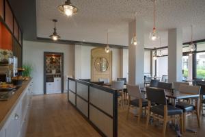 The Originals Boutique, Hotel Admirals, Les Sables-d'Olonne - Hotel Overview and Location