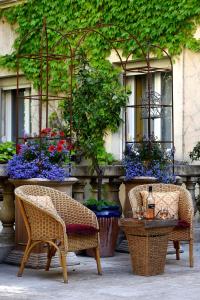 The Originals Boutique, Hotel Du Parc, Cavaillon - Hotel Overview