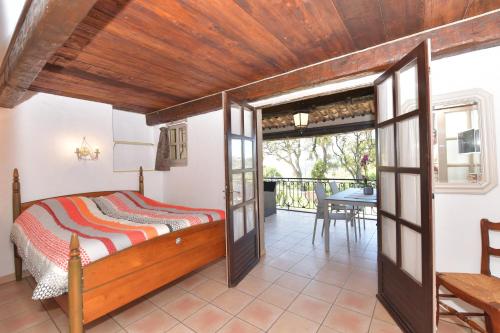 The Pink Laurels - A Beautiful Coastal Escape in Rayol-Canadel-sur-Mer