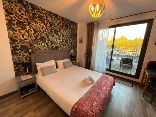 The Terrasses DAIX - Studio With Large Private Terrace - Overview of Les Terrasses DAIX