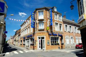 The Yellow Reflections - Hotel Overview and Location