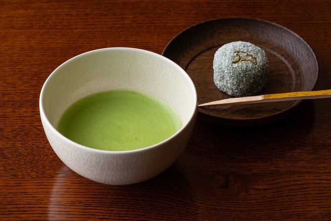 Tokyo Art Culture Tour Sannomaru Shozokan Museum & Sushi Making