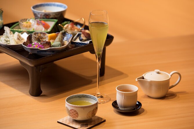 Tokyo Private Tour & Japanese Traditional Performance With Dinner